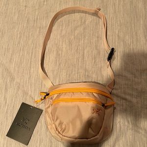 DEADSTOCK MANTIS 2 WAISTPACK IN SUN LUST COLOR